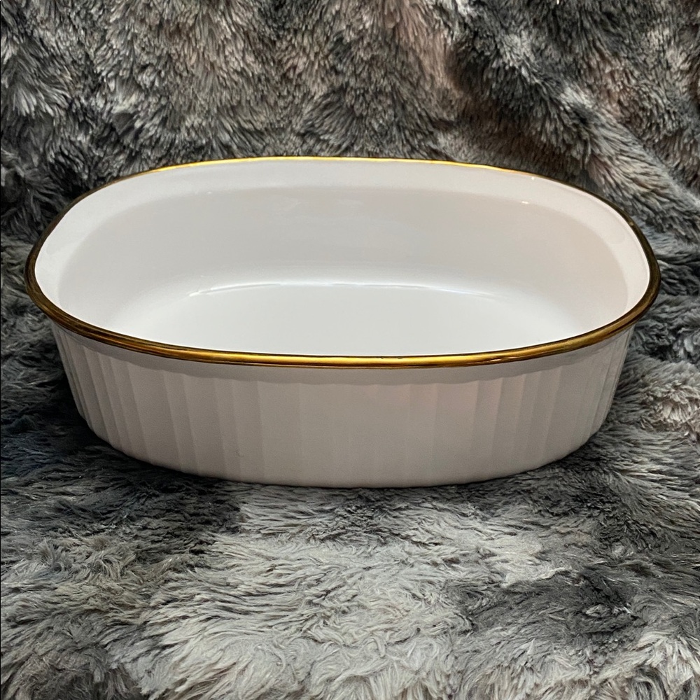 Vintage Corning ware French White casserole dishes with gold trim 2.8 L and 1.8 - Picture 6 of 16